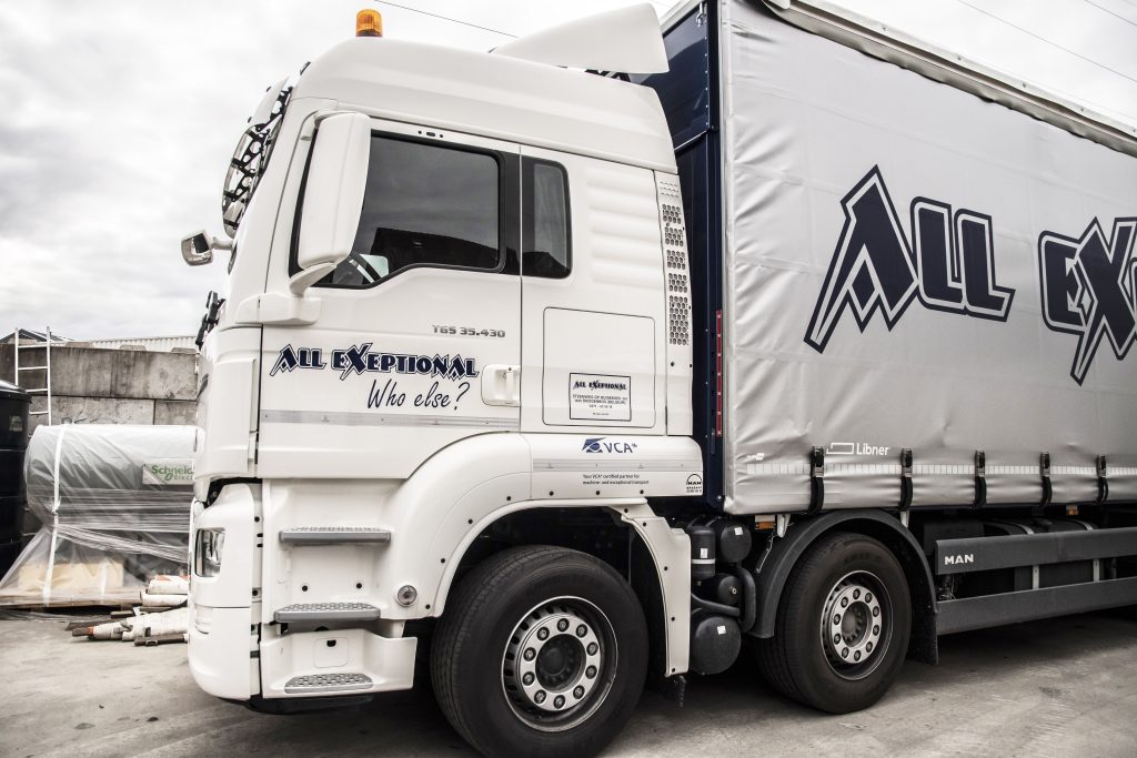 all exeptional vrachtwagen belettering