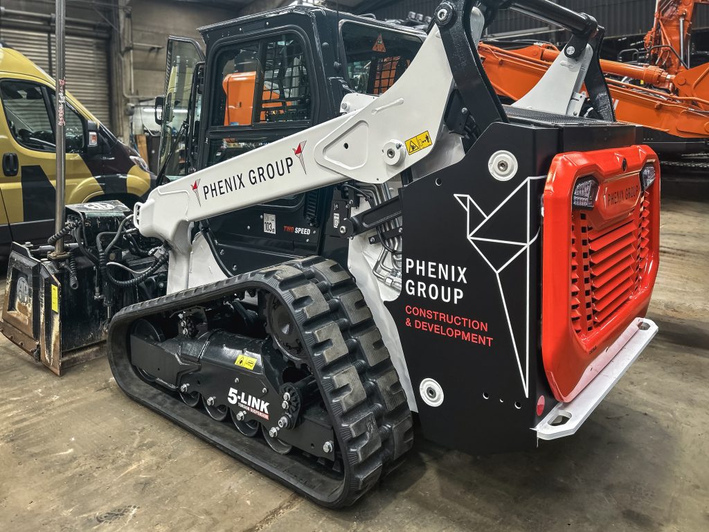 bouwbedrijf machinepark belettering