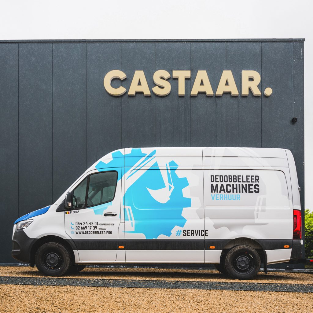 dedobbeleer belettering camionette