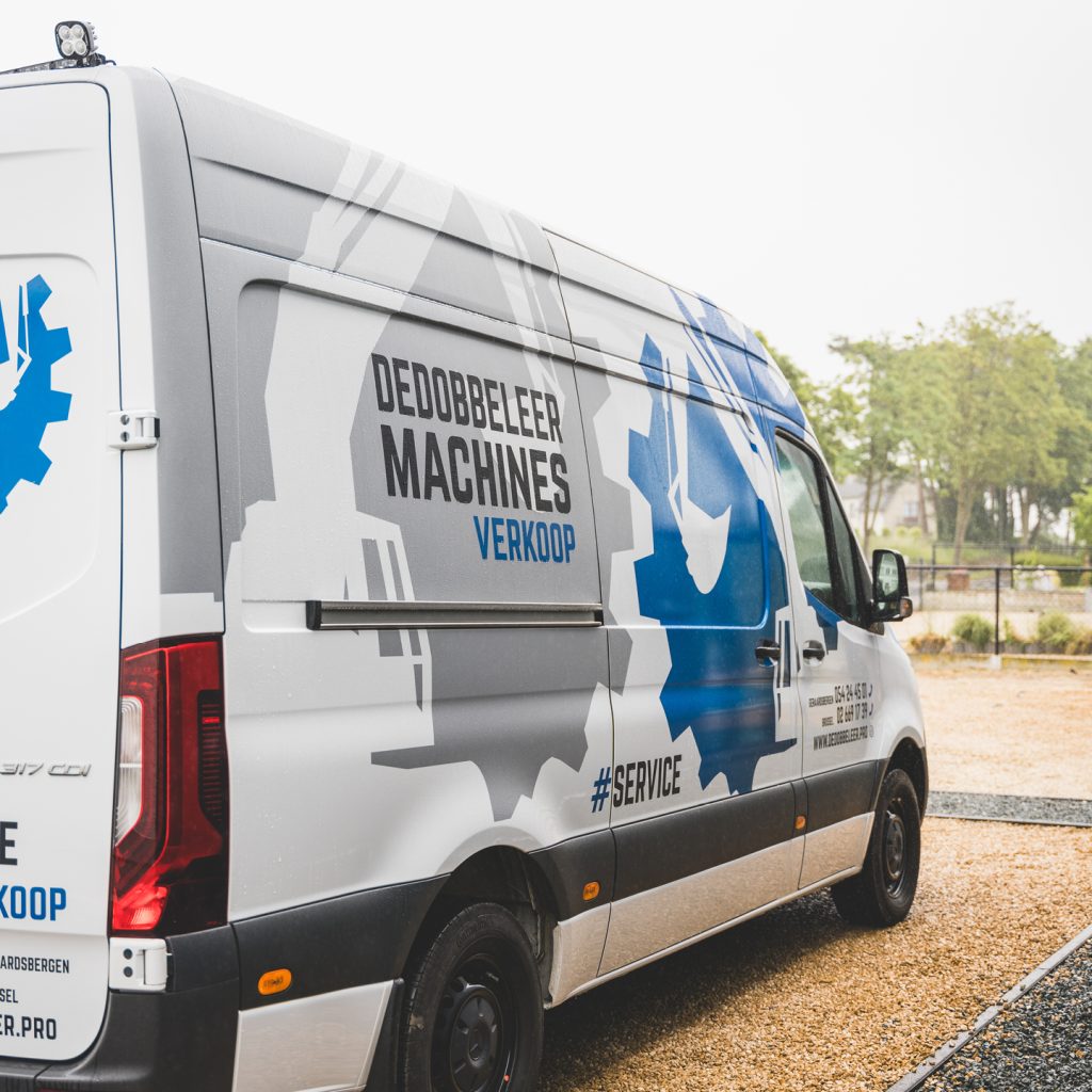dedobbeleer belettering camionette