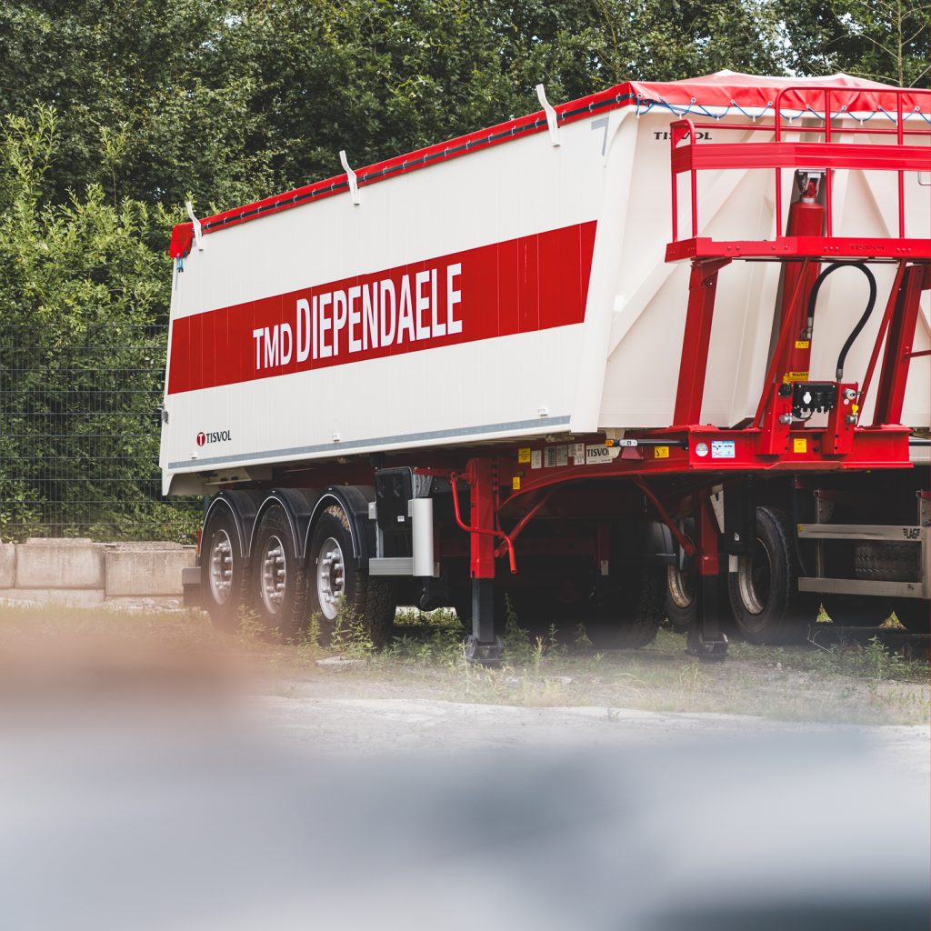 diependaele belettering camion