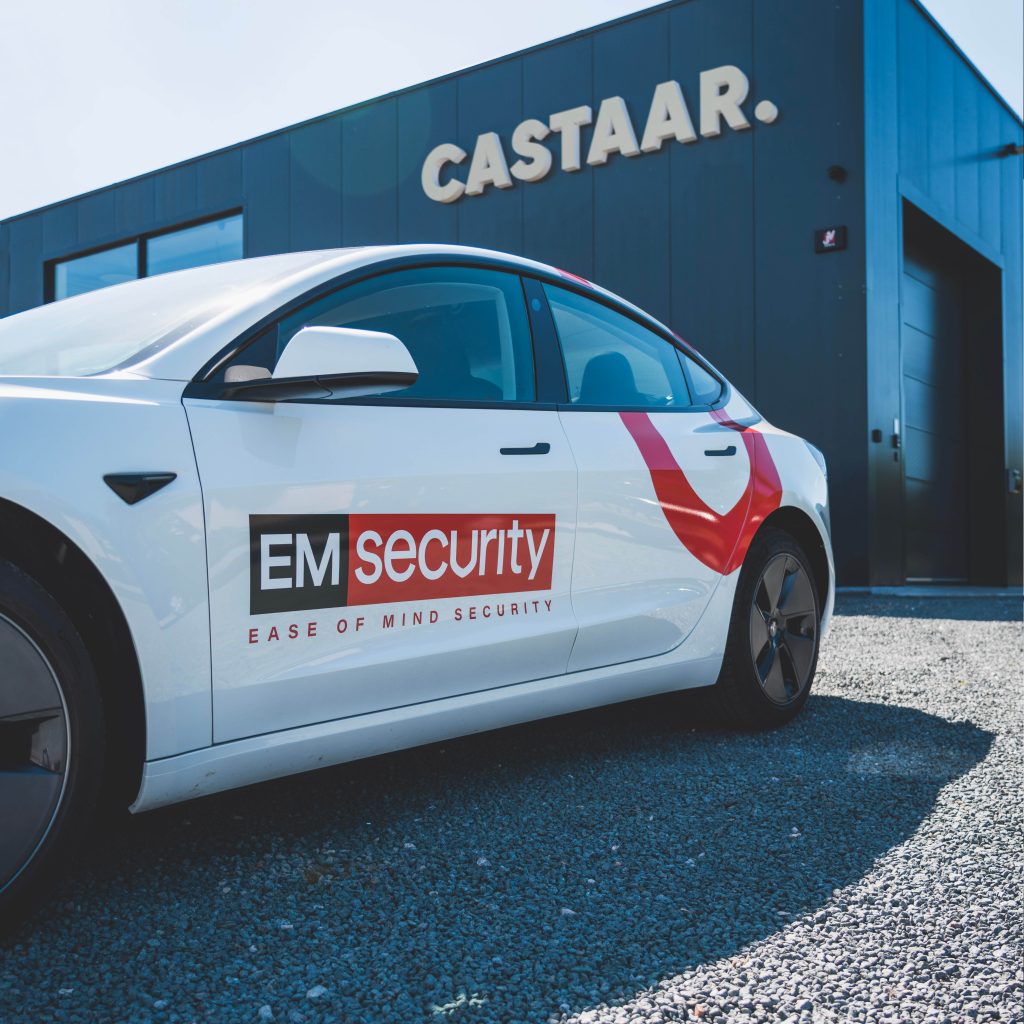 belettering van bedrijfswagen voor em security