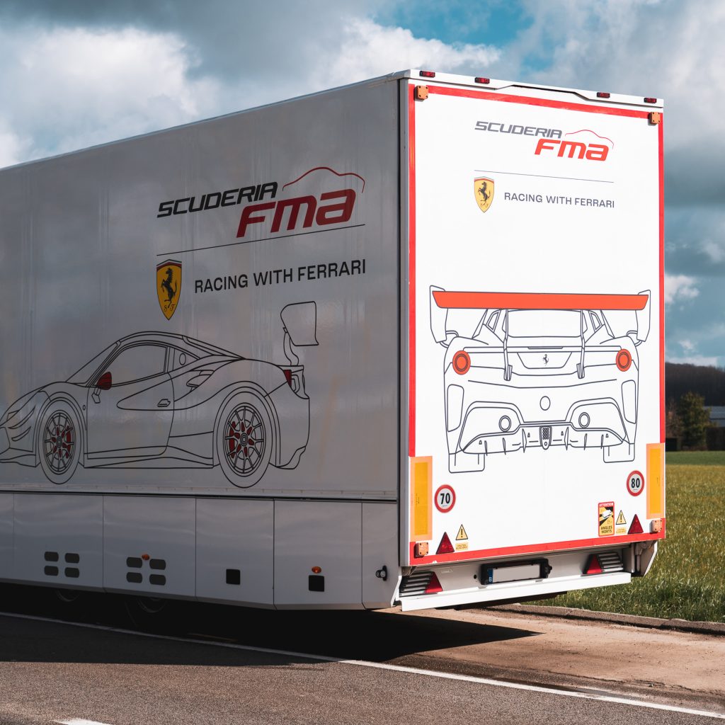 ferrari belettering trailer
