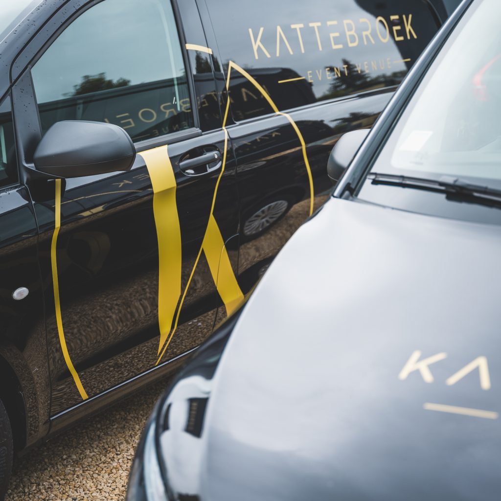 kattebroek Dilbeek belettering bestelwagens