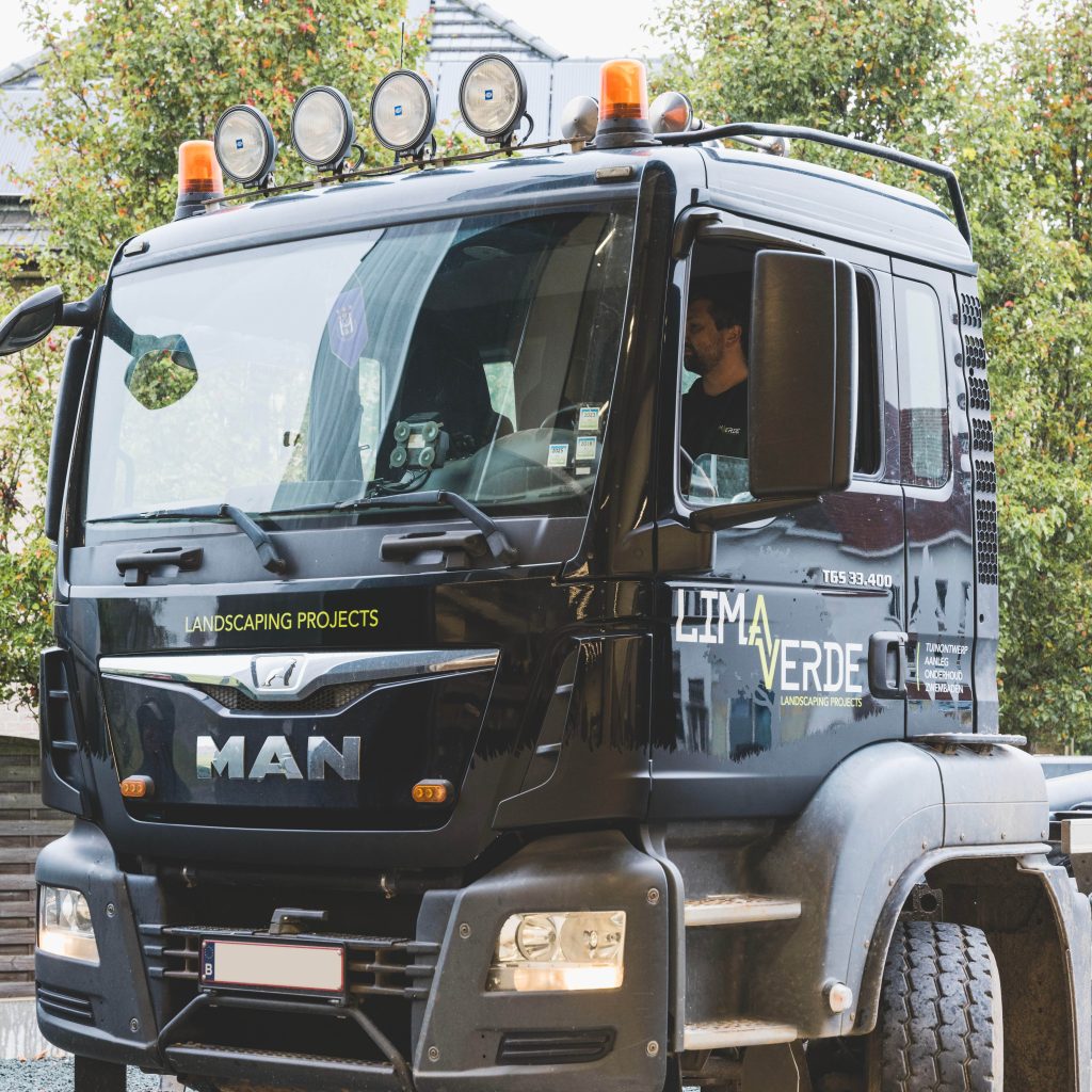 belettering vrachtwagen reclame voor Lima Verde