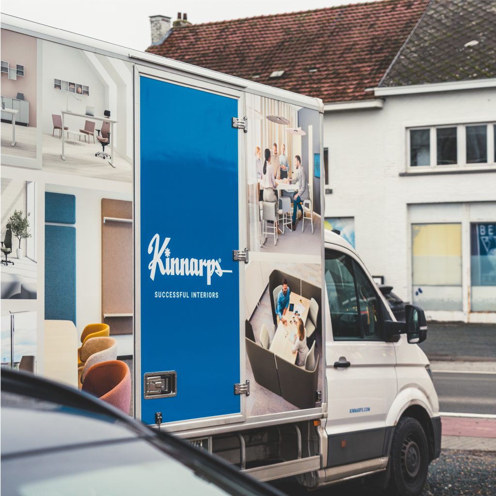 Bakwagen beletteren voor Kinnarps