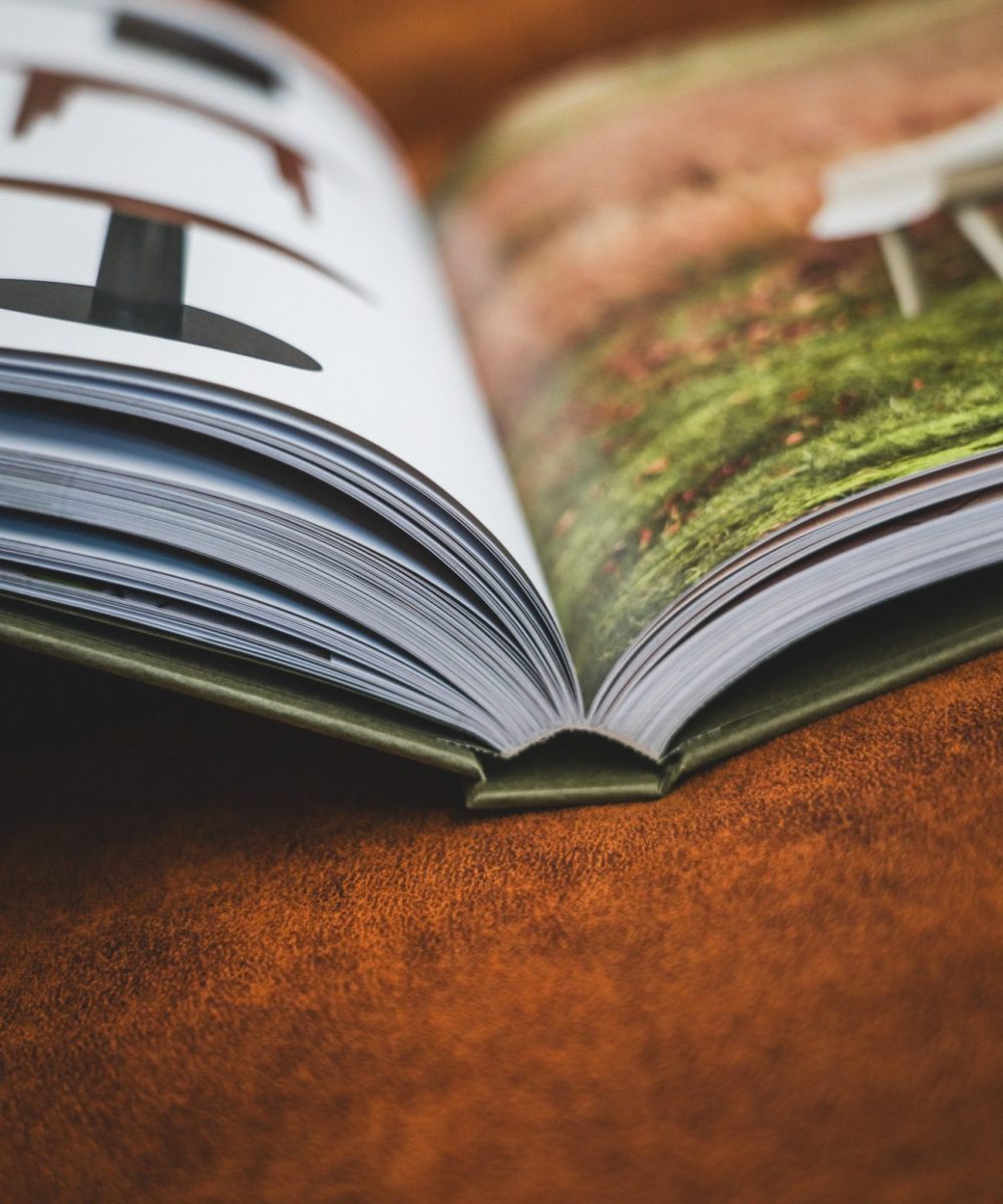 Detail van ontworpen lookbook voor Artiosi door graphic agency