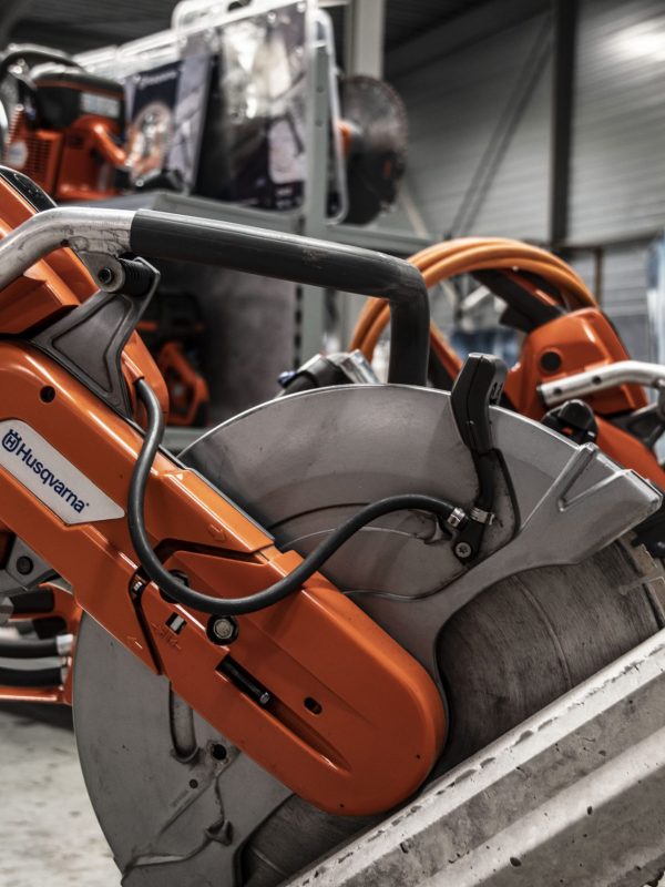 Husqvarna machine met nieuw logo